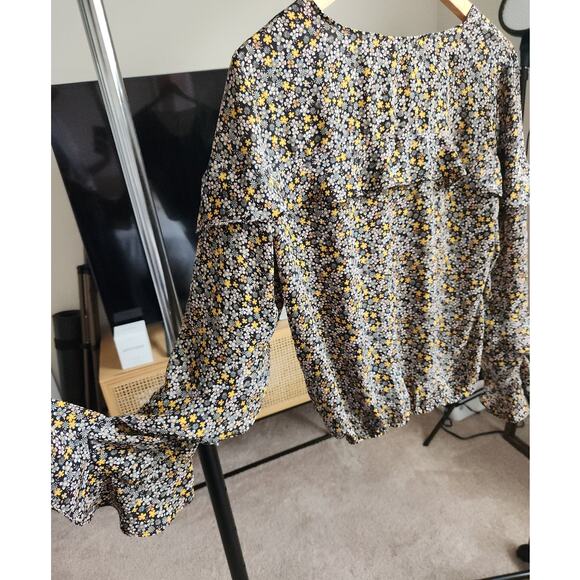 Max Studio Floral Ruffle Blouse - Picture 8 of 8